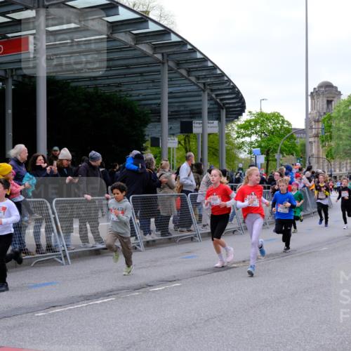 25.04.2026 - Das Zehntel Tim E. http://msf.ph/oto/9568054 25.04.2026 08:52:04 Ziel 1139, 1147, 1367, 1368, 1460, 1473, 1589, 1761, 1769, 1789, 1798, 1848, 1943, 1981, 2307, 2325, 2659, 2660, 2871, 2884, 2901, 2990, 3112, 3164, 3175, 3214, 3348, 3356, 3380, 3512, 3533, 3575, 3691, 3695, 3789, 3808, 3811, 4037 meine-sportfotos.de