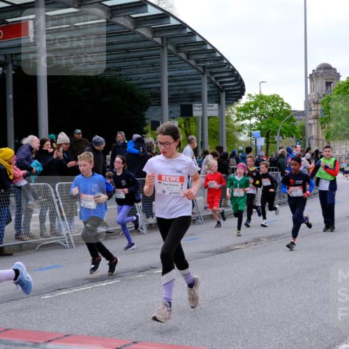 25.04.2026 - Das Zehntel Tim E. http://msf.ph/oto/9568066 25.04.2026 08:52:06 Ziel 1139, 1147, 1367, 1368, 1460, 1466, 1473, 1589, 1610, 1761, 1789, 1798, 1848, 1943, 1981, 2013, 2307, 2325, 2659, 2660, 2785, 2871, 2901, 2990, 3164, 3214, 3348, 3356, 3380, 3481, 3512, 3533, 3561, 3575, 3789, 3808, 3811, 4037 meine-sportfotos.de