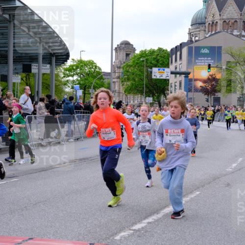 25.04.2026 - Das Zehntel Tim E. http://msf.ph/oto/9568070 25.04.2026 08:52:07 Ziel 1139, 1147, 1367, 1368, 1460, 1466, 1473, 1589, 1610, 1681, 1761, 1789, 1798, 1848, 1981, 2013, 2307, 2325, 2659, 2660, 2785, 2871, 2901, 2990, 3164, 3214, 3348, 3356, 3380, 3481, 3512, 3533, 3547, 3561, 3575, 3576, 3789, 3808, 4037 meine-sportfotos.de