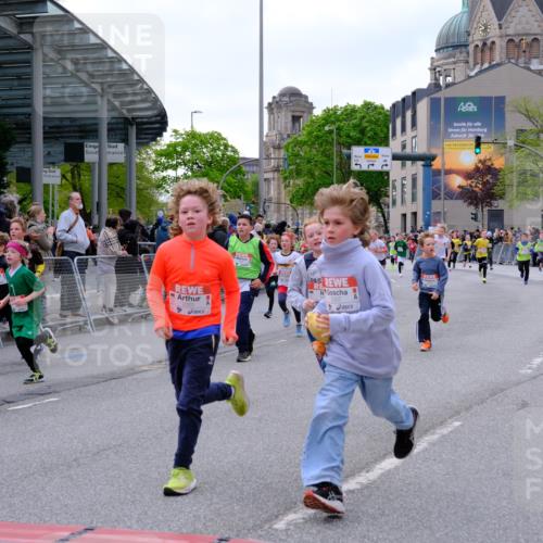 25.04.2026 - Das Zehntel Tim E. http://msf.ph/oto/9568072 25.04.2026 08:52:07 Ziel 1139, 1147, 1367, 1368, 1460, 1466, 1473, 1589, 1610, 1681, 1761, 1789, 1798, 1848, 1981, 2013, 2307, 2325, 2659, 2660, 2785, 2871, 2901, 2990, 3164, 3214, 3348, 3356, 3380, 3481, 3512, 3533, 3547, 3561, 3575, 3576, 3789, 3808, 4037 meine-sportfotos.de