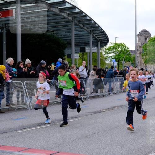 25.04.2026 - Das Zehntel Tim E. http://msf.ph/oto/9568081 25.04.2026 08:52:09 Ziel 1147, 1368, 1460, 1466, 1473, 1610, 1681, 1761, 1848, 1981, 2013, 2307, 2325, 2659, 2660, 2767, 2785, 2871, 3163, 3348, 3356, 3380, 3481, 3525, 3527, 3534, 3547, 3561, 3575, 3576, 3789, 3808 meine-sportfotos.de