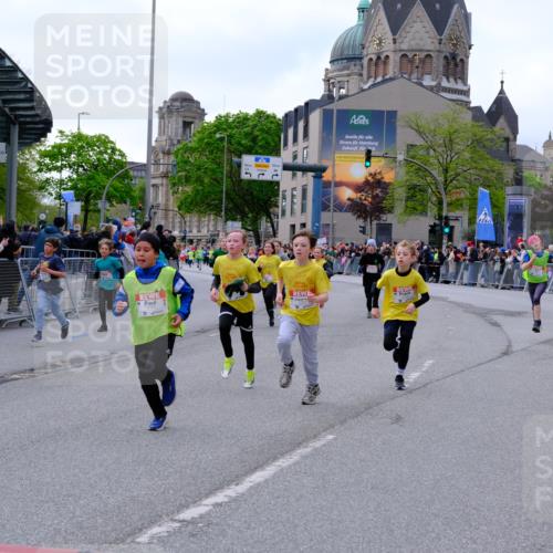25.04.2026 - Das Zehntel Tim E. http://msf.ph/oto/9568106 25.04.2026 08:52:13 Ziel 1136, 1138, 1368, 1460, 1466, 1473, 1610, 1681, 1688, 1761, 1848, 2013, 2307, 2325, 2659, 2660, 2728, 2756, 2767, 2785, 2789, 2826, 2975, 2980, 2984, 3163, 3181, 3186, 3481, 3525, 3527, 3534, 3547, 3561, 3575, 3576, 3789, 3808, 3837 meine-sportfotos.de