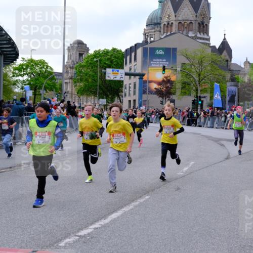 25.04.2026 - Das Zehntel Tim E. http://msf.ph/oto/9568108 25.04.2026 08:52:13 Ziel 1136, 1138, 1368, 1460, 1466, 1473, 1610, 1681, 1688, 1761, 1848, 2013, 2307, 2325, 2659, 2660, 2728, 2756, 2767, 2785, 2789, 2826, 2975, 2980, 2984, 3163, 3181, 3186, 3481, 3525, 3527, 3534, 3547, 3561, 3575, 3576, 3789, 3808, 3837 meine-sportfotos.de