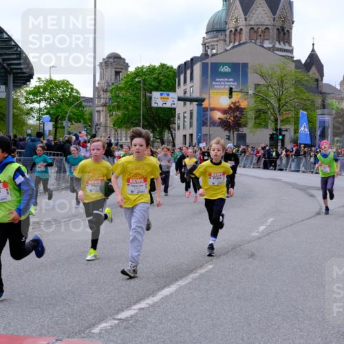 25.04.2026 - Das Zehntel Tim E. http://msf.ph/oto/9568111 25.04.2026 08:52:14 Ziel 1136, 1138, 1368, 1460, 1466, 1473, 1610, 1679, 1681, 1688, 1761, 1848, 2013, 2307, 2325, 2728, 2756, 2767, 2785, 2789, 2826, 2975, 2980, 2984, 3163, 3181, 3186, 3481, 3525, 3527, 3534, 3547, 3561, 3576, 3789, 3808, 3837 meine-sportfotos.de