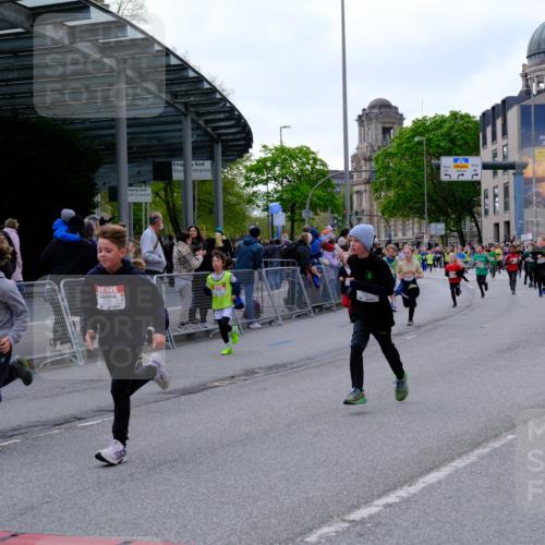 25.04.2026 - Das Zehntel Tim E. http://msf.ph/oto/9568124 25.04.2026 08:52:17 Ziel 1136, 1138, 1466, 1610, 1679, 1681, 1688, 2013, 2728, 2756, 2767, 2785, 2789, 2826, 2899, 2975, 2980, 2984, 3136, 3163, 3181, 3186, 3481, 3525, 3527, 3534, 3547, 3561, 3576, 3674, 3837 meine-sportfotos.de