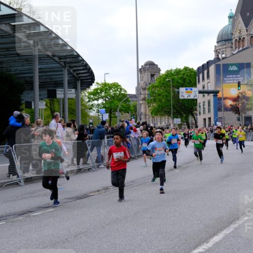 25.04.2026 - Das Zehntel Tim E. http://msf.ph/oto/9568141 25.04.2026 08:52:24 Ziel 1136, 1138, 1171, 1209, 1274, 1275, 1398, 1679, 1684, 1687, 1688, 1718, 1962, 2061, 2492, 2826, 2899, 3010, 3136, 3341, 3674, 3837, 4069 meine-sportfotos.de