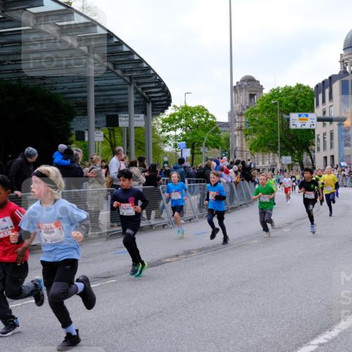 25.04.2026 - Das Zehntel Tim E. http://msf.ph/oto/9568152 25.04.2026 08:52:26 Ziel 1171, 1209, 1274, 1275, 1398, 1679, 1684, 1687, 1718, 1962, 2061, 2492, 2774, 2786, 2899, 3010, 3136, 3341, 3674, 4069 meine-sportfotos.de