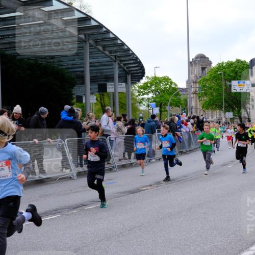 25.04.2026 - Das Zehntel Tim E. http://msf.ph/oto/9568154 25.04.2026 08:52:26 Ziel 1171, 1209, 1274, 1275, 1398, 1679, 1684, 1687, 1718, 1962, 2061, 2492, 2774, 2786, 2899, 3010, 3136, 3341, 3674, 4069 meine-sportfotos.de