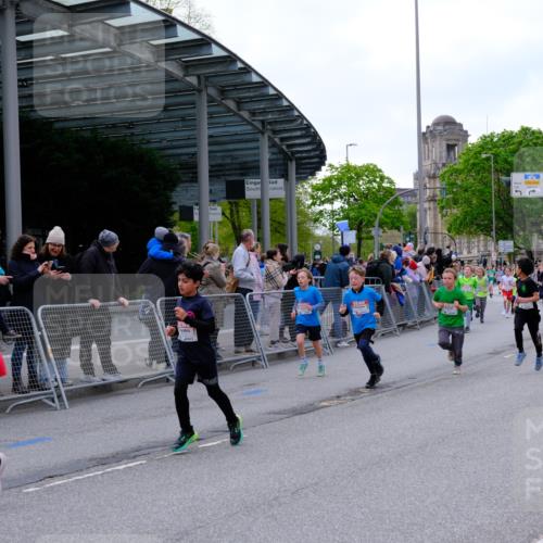 25.04.2026 - Das Zehntel Tim E. http://msf.ph/oto/9568155 25.04.2026 08:52:26 Ziel 1171, 1209, 1274, 1275, 1398, 1679, 1684, 1687, 1718, 1962, 2061, 2492, 2774, 2786, 2899, 3010, 3136, 3341, 3674, 4069 meine-sportfotos.de