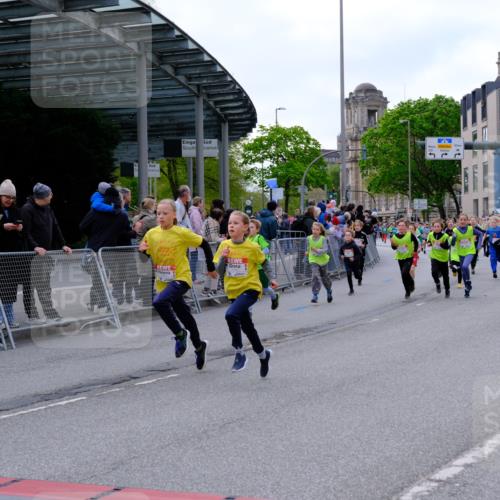 25.04.2026 - Das Zehntel Tim E. http://msf.ph/oto/9568171 25.04.2026 08:52:29 Ziel 1040, 1042, 1108, 1171, 1209, 1267, 1274, 1275, 1319, 1398, 1410, 1684, 1687, 1718, 1962, 2029, 2050, 2061, 2065, 2492, 2774, 2786, 2880, 3010, 3180, 3198, 3210, 3341, 3605, 3674, 3708, 4069 meine-sportfotos.de