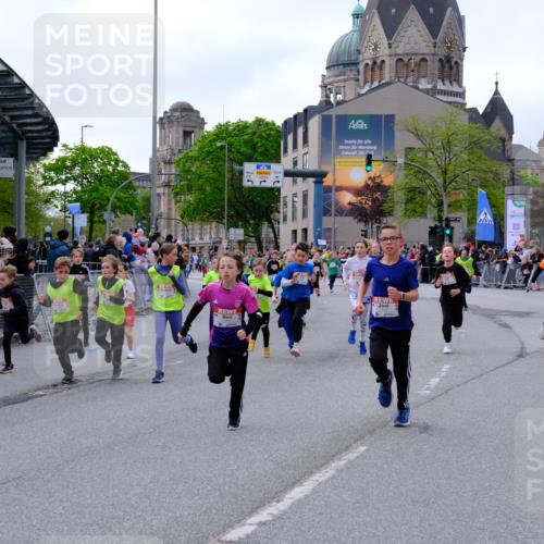 25.04.2026 - Das Zehntel Tim E. http://msf.ph/oto/9568178 25.04.2026 08:52:31 Ziel 1040, 1042, 1108, 1171, 1209, 1267, 1274, 1275, 1319, 1398, 1410, 1684, 1687, 1718, 1836, 1962, 2029, 2050, 2061, 2065, 2155, 2644, 2774, 2786, 2880, 3010, 3180, 3198, 3210, 3219, 3405, 3605, 3708, 3711, 4069 meine-sportfotos.de
