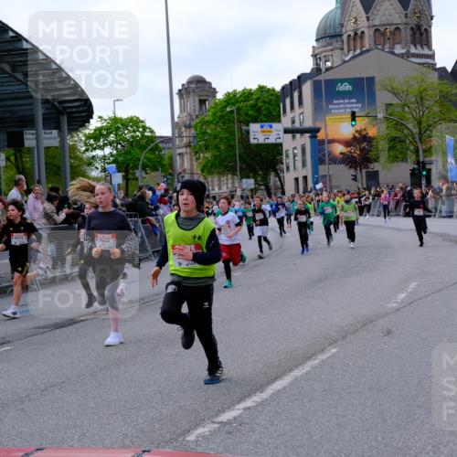 25.04.2026 - Das Zehntel Tim E. http://msf.ph/oto/9568190 25.04.2026 08:52:35 Ziel 1021, 1040, 1042, 1108, 1122, 1267, 1274, 1275, 1319, 1410, 1632, 1684, 1687, 1836, 1846, 2029, 2050, 2065, 2155, 2327, 2343, 2470, 2644, 2774, 2786, 2876, 2880, 3025, 3180, 3198, 3210, 3219, 3405, 3605, 3708, 3711, 4049 meine-sportfotos.de