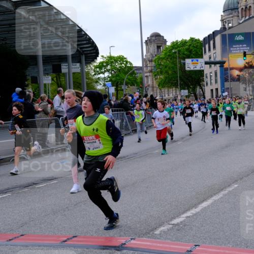 25.04.2026 - Das Zehntel Tim E. http://msf.ph/oto/9568193 25.04.2026 08:52:35 Ziel 1021, 1040, 1042, 1108, 1122, 1267, 1274, 1275, 1319, 1410, 1632, 1684, 1687, 1836, 1846, 2029, 2050, 2065, 2155, 2327, 2343, 2470, 2644, 2774, 2786, 2876, 2880, 3025, 3180, 3198, 3210, 3219, 3405, 3605, 3708, 3711, 4049 meine-sportfotos.de