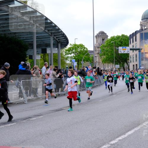 25.04.2026 - Das Zehntel Tim E. http://msf.ph/oto/9568196 25.04.2026 08:52:36 Ziel 1021, 1040, 1042, 1108, 1122, 1267, 1275, 1319, 1410, 1632, 1684, 1687, 1836, 1846, 2029, 2050, 2065, 2155, 2327, 2343, 2395, 2409, 2470, 2644, 2774, 2786, 2876, 2880, 3025, 3037, 3180, 3198, 3210, 3219, 3301, 3405, 3605, 3708, 3711, 4049 meine-sportfotos.de