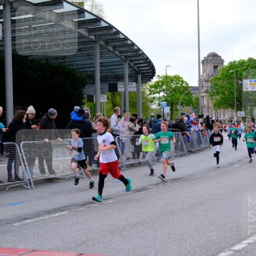 25.04.2026 - Das Zehntel Tim E. http://msf.ph/oto/9568201 25.04.2026 08:52:37 Ziel 1021, 1040, 1042, 1108, 1122, 1135, 1267, 1319, 1410, 1632, 1836, 1846, 2029, 2050, 2065, 2155, 2327, 2343, 2395, 2409, 2470, 2644, 2774, 2786, 2876, 2880, 2987, 3025, 3037, 3180, 3198, 3210, 3219, 3301, 3405, 3605, 3708, 3711, 4049 meine-sportfotos.de