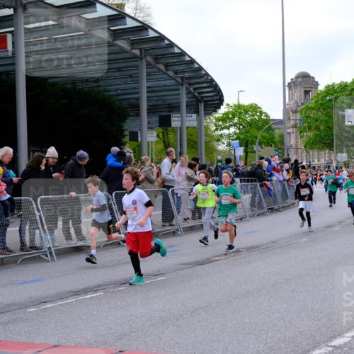 25.04.2026 - Das Zehntel Tim E. http://msf.ph/oto/9568202 25.04.2026 08:52:37 Ziel 1021, 1040, 1042, 1108, 1122, 1135, 1267, 1319, 1410, 1632, 1836, 1846, 2029, 2050, 2065, 2155, 2327, 2343, 2395, 2409, 2470, 2644, 2774, 2786, 2876, 2880, 2987, 3025, 3037, 3180, 3198, 3210, 3219, 3301, 3405, 3605, 3708, 3711, 4049 meine-sportfotos.de