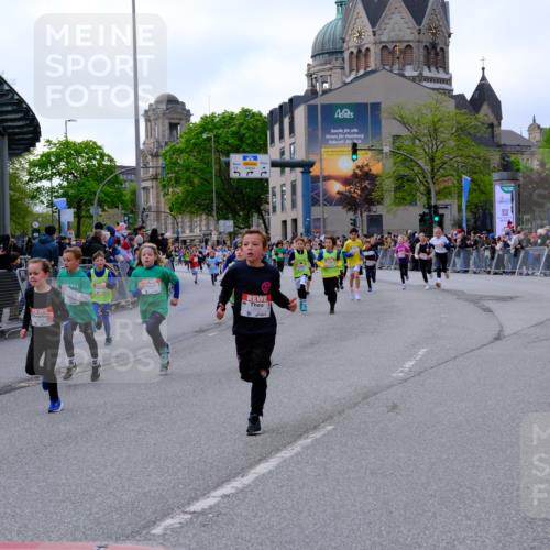 25.04.2026 - Das Zehntel Tim E. http://msf.ph/oto/9568203 25.04.2026 08:52:39 Ziel 1021, 1040, 1042, 1108, 1122, 1135, 1145, 1148, 1267, 1319, 1410, 1632, 1836, 1846, 2029, 2050, 2065, 2155, 2327, 2343, 2395, 2409, 2450, 2470, 2644, 2876, 2880, 2987, 3025, 3037, 3180, 3198, 3210, 3219, 3301, 3405, 3419, 3424, 3519, 3605, 3708, 3711, 4032, 4049 meine-sportfotos.de