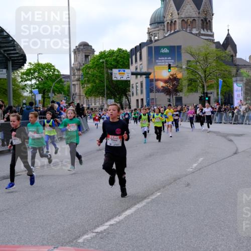 25.04.2026 - Das Zehntel Tim E. http://msf.ph/oto/9568204 25.04.2026 08:52:39 Ziel 1021, 1040, 1042, 1108, 1122, 1135, 1145, 1148, 1267, 1319, 1410, 1632, 1836, 1846, 2029, 2050, 2065, 2155, 2327, 2343, 2395, 2409, 2450, 2470, 2644, 2876, 2880, 2987, 3025, 3037, 3180, 3198, 3210, 3219, 3301, 3405, 3419, 3424, 3519, 3605, 3708, 3711, 4032, 4049 meine-sportfotos.de
