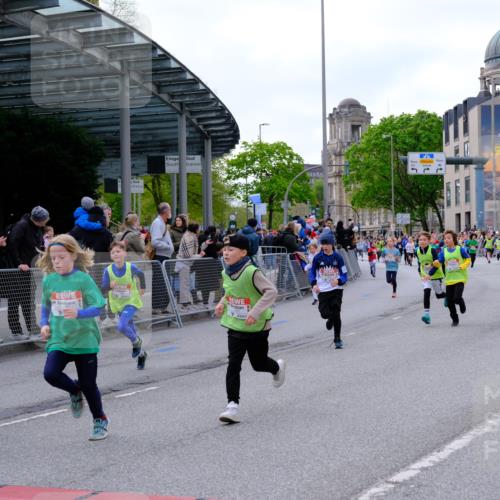 25.04.2026 - Das Zehntel Tim E. http://msf.ph/oto/9568215 25.04.2026 08:52:41 Ziel 1021, 1122, 1135, 1145, 1148, 1632, 1836, 1846, 2029, 2155, 2163, 2327, 2343, 2395, 2409, 2418, 2450, 2470, 2644, 2794, 2876, 2987, 3025, 3037, 3219, 3301, 3405, 3419, 3424, 3519, 3624, 3711, 4032, 4049 meine-sportfotos.de