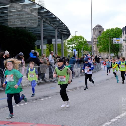 25.04.2026 - Das Zehntel Tim E. http://msf.ph/oto/9568217 25.04.2026 08:52:41 Ziel 1021, 1122, 1135, 1145, 1148, 1632, 1836, 1846, 2029, 2155, 2163, 2327, 2343, 2395, 2409, 2418, 2450, 2470, 2644, 2794, 2876, 2987, 3025, 3037, 3219, 3301, 3405, 3419, 3424, 3519, 3624, 3711, 4032, 4049 meine-sportfotos.de