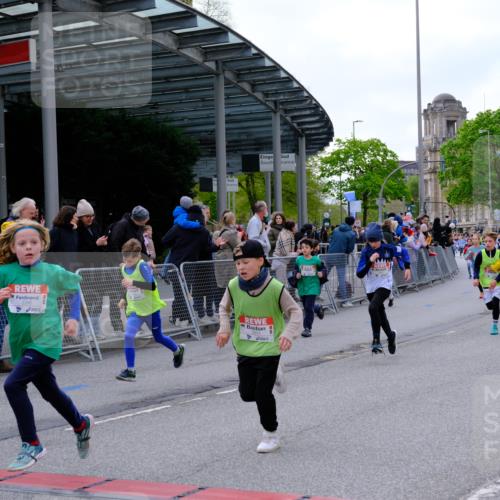 25.04.2026 - Das Zehntel Tim E. http://msf.ph/oto/9568219 25.04.2026 08:52:41 Ziel 1021, 1122, 1135, 1145, 1148, 1632, 1836, 1846, 2029, 2155, 2163, 2327, 2343, 2395, 2409, 2418, 2450, 2470, 2644, 2794, 2876, 2987, 3025, 3037, 3219, 3301, 3405, 3419, 3424, 3519, 3624, 3711, 4032, 4049 meine-sportfotos.de