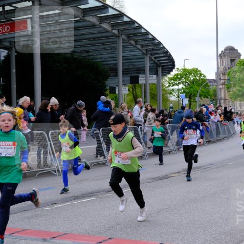 25.04.2026 - Das Zehntel Tim E. http://msf.ph/oto/9568220 25.04.2026 08:52:41 Ziel 1021, 1122, 1135, 1145, 1148, 1632, 1836, 1846, 2029, 2155, 2163, 2327, 2343, 2395, 2409, 2418, 2450, 2470, 2644, 2794, 2876, 2987, 3025, 3037, 3219, 3301, 3405, 3419, 3424, 3519, 3624, 3711, 4032, 4049 meine-sportfotos.de