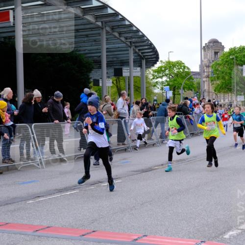 25.04.2026 - Das Zehntel Tim E. http://msf.ph/oto/9568223 25.04.2026 08:52:42 Ziel 1021, 1122, 1135, 1145, 1148, 1387, 1632, 1836, 1846, 2155, 2163, 2327, 2343, 2395, 2409, 2418, 2450, 2470, 2644, 2794, 2876, 2987, 3025, 3037, 3219, 3301, 3405, 3419, 3424, 3468, 3519, 3624, 3625, 3711, 4032, 4049 meine-sportfotos.de