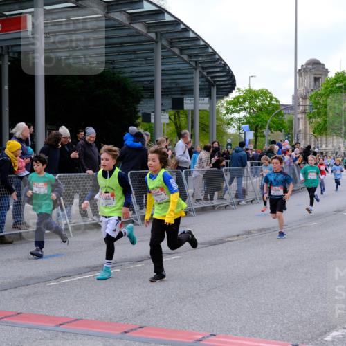 25.04.2026 - Das Zehntel Tim E. http://msf.ph/oto/9568229 25.04.2026 08:52:43 Ziel 1021, 1122, 1135, 1145, 1148, 1387, 1632, 1846, 2163, 2327, 2343, 2395, 2409, 2418, 2450, 2470, 2679, 2794, 2876, 2987, 3025, 3037, 3219, 3301, 3405, 3419, 3424, 3468, 3519, 3624, 3625, 4032, 4049 meine-sportfotos.de