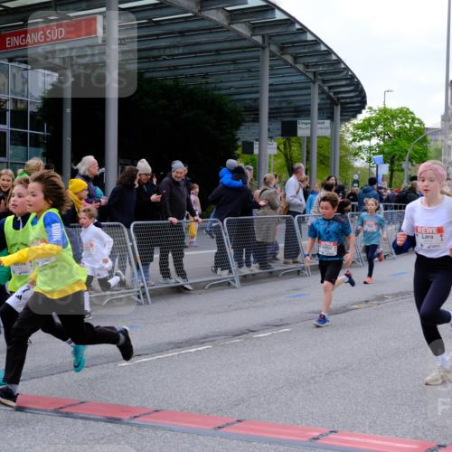 25.04.2026 - Das Zehntel Tim E. http://msf.ph/oto/9568234 25.04.2026 08:52:43 Ziel 1021, 1122, 1135, 1145, 1148, 1387, 1632, 1846, 2163, 2327, 2343, 2395, 2409, 2418, 2450, 2470, 2679, 2794, 2876, 2987, 3025, 3037, 3219, 3301, 3405, 3419, 3424, 3468, 3519, 3624, 3625, 4032, 4049 meine-sportfotos.de