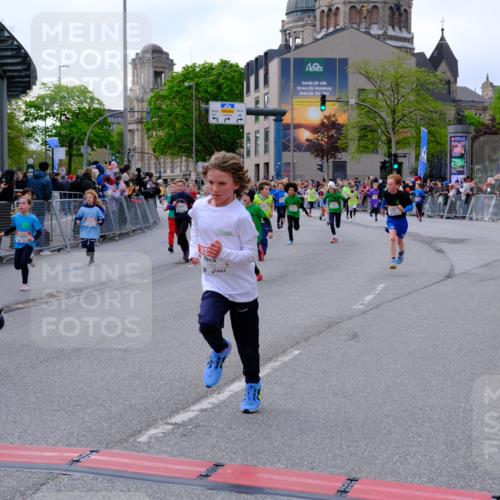 25.04.2026 - Das Zehntel Tim E. http://msf.ph/oto/9568249 25.04.2026 08:52:46 Ziel 1021, 1117, 1122, 1135, 1145, 1148, 1387, 1698, 1712, 1737, 1738, 2163, 2395, 2409, 2418, 2450, 2470, 2525, 2679, 2794, 2987, 3025, 3037, 3203, 3301, 3419, 3424, 3468, 3519, 3624, 3625, 3762, 3822, 4032, 4049 meine-sportfotos.de