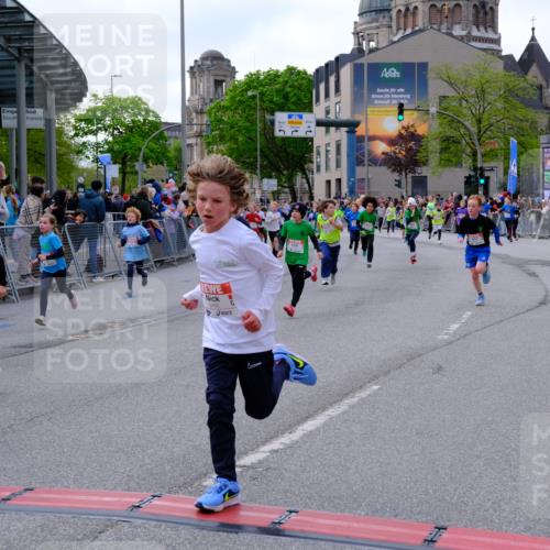 25.04.2026 - Das Zehntel Tim E. http://msf.ph/oto/9568251 25.04.2026 08:52:47 Ziel 1021, 1117, 1135, 1145, 1148, 1387, 1698, 1712, 1737, 1738, 2163, 2395, 2409, 2418, 2450, 2525, 2679, 2794, 2987, 3025, 3037, 3203, 3301, 3419, 3424, 3468, 3519, 3624, 3625, 3762, 3822, 4032, 4049 meine-sportfotos.de