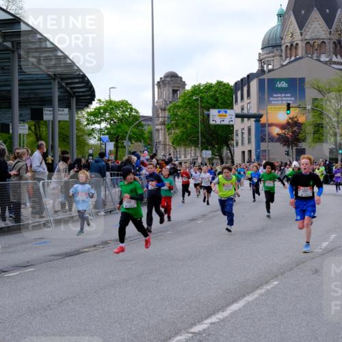 25.04.2026 - Das Zehntel Tim E. http://msf.ph/oto/9568254 25.04.2026 08:52:48 Ziel 1117, 1135, 1145, 1148, 1387, 1698, 1712, 1737, 1738, 2163, 2395, 2409, 2418, 2450, 2525, 2679, 2794, 2987, 3037, 3203, 3301, 3373, 3419, 3424, 3468, 3519, 3624, 3625, 3762, 3822, 4032 meine-sportfotos.de