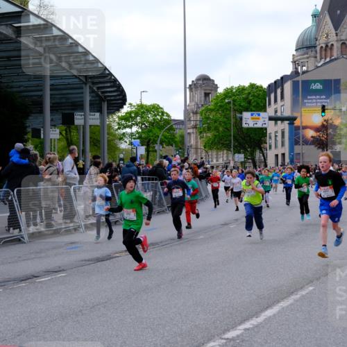 25.04.2026 - Das Zehntel Tim E. http://msf.ph/oto/9568256 25.04.2026 08:52:48 Ziel 1117, 1135, 1145, 1148, 1387, 1698, 1712, 1737, 1738, 2163, 2395, 2409, 2418, 2450, 2525, 2679, 2794, 2987, 3037, 3203, 3301, 3373, 3419, 3424, 3468, 3519, 3624, 3625, 3762, 3822, 4032 meine-sportfotos.de