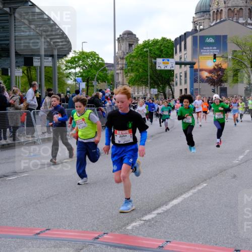 25.04.2026 - Das Zehntel Tim E. http://msf.ph/oto/9568263 25.04.2026 08:52:49 Ziel 1020, 1028, 1117, 1135, 1145, 1148, 1387, 1698, 1712, 1737, 1738, 1947, 2163, 2242, 2418, 2434, 2450, 2525, 2679, 2794, 2987, 3154, 3159, 3203, 3373, 3419, 3424, 3468, 3519, 3617, 3624, 3625, 3762, 3822, 4032, 4068 meine-sportfotos.de