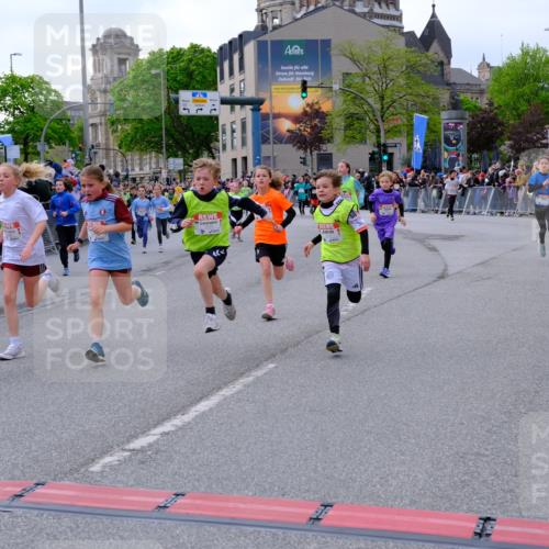 25.04.2026 - Das Zehntel Tim E. http://msf.ph/oto/9568273 25.04.2026 08:52:53 Ziel 1020, 1024, 1028, 1103, 1117, 1133, 1183, 1190, 1387, 1698, 1712, 1737, 1738, 1771, 1947, 2046, 2057, 2163, 2242, 2418, 2434, 2525, 2679, 2794, 3042, 3154, 3159, 3203, 3317, 3373, 3395, 3468, 3617, 3624, 3625, 3762, 3822, 4068 meine-sportfotos.de