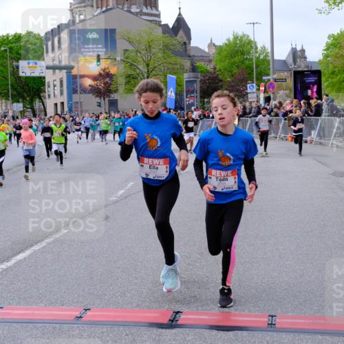 25.04.2026 - Das Zehntel Tim E. http://msf.ph/oto/9568293 25.04.2026 08:52:57 Ziel 1020, 1024, 1028, 1103, 1117, 1133, 1183, 1190, 1328, 1515, 1737, 1738, 1771, 1947, 2046, 2057, 2166, 2242, 2278, 2284, 2434, 2452, 2525, 2741, 3042, 3121, 3154, 3159, 3168, 3317, 3373, 3395, 3430, 3432, 3617, 3822, 4068 meine-sportfotos.de