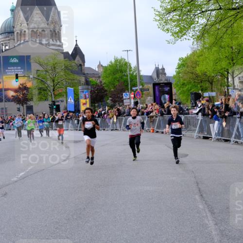 25.04.2026 - Das Zehntel Tim E. http://msf.ph/oto/9568294 25.04.2026 08:52:59 Ziel 1020, 1024, 1028, 1103, 1133, 1183, 1190, 1328, 1515, 1771, 1947, 2046, 2057, 2166, 2242, 2278, 2284, 2434, 2452, 2466, 2741, 2787, 3042, 3121, 3154, 3159, 3168, 3317, 3373, 3395, 3430, 3432, 3617, 3996, 4068 meine-sportfotos.de