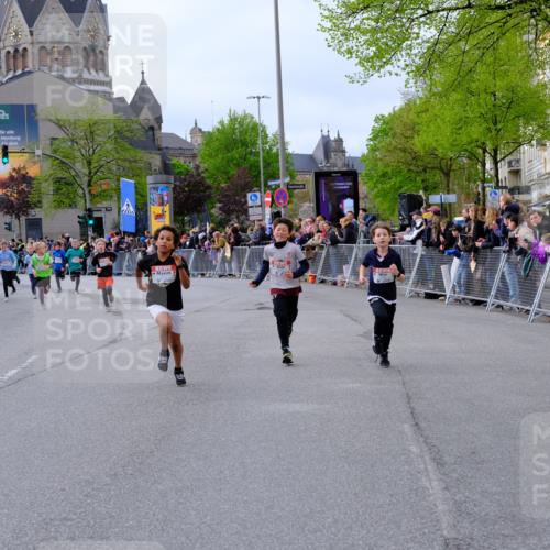 25.04.2026 - Das Zehntel Tim E. http://msf.ph/oto/9568299 25.04.2026 08:52:59 Ziel 1020, 1024, 1028, 1103, 1133, 1183, 1190, 1328, 1515, 1771, 1947, 2046, 2057, 2166, 2242, 2278, 2284, 2434, 2452, 2466, 2741, 2787, 3042, 3121, 3154, 3159, 3168, 3317, 3373, 3395, 3430, 3432, 3617, 3996, 4068 meine-sportfotos.de