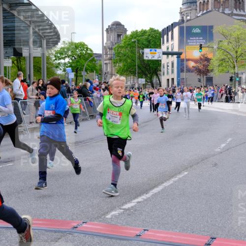 25.04.2026 - Das Zehntel Tim E. http://msf.ph/oto/9568316 25.04.2026 08:53:05 Ziel 1041, 1174, 1183, 1190, 1210, 1213, 1240, 1328, 1429, 1515, 1771, 1859, 2166, 2278, 2282, 2284, 2303, 2452, 2466, 2741, 2787, 3042, 3121, 3168, 3300, 3430, 3432, 3644, 3651, 3652, 3653, 3996 meine-sportfotos.de