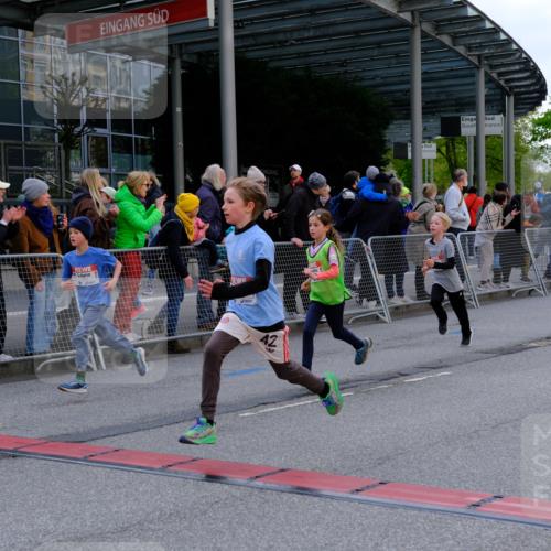 25.04.2026 - Das Zehntel Tim E. http://msf.ph/oto/9568327 25.04.2026 08:53:07 Ziel 1041, 1174, 1210, 1213, 1240, 1247, 1429, 1515, 1695, 1711, 1859, 2166, 2278, 2282, 2284, 2303, 2452, 2466, 2741, 2787, 3121, 3168, 3231, 3300, 3416, 3430, 3432, 3644, 3651, 3652, 3653, 3996 meine-sportfotos.de