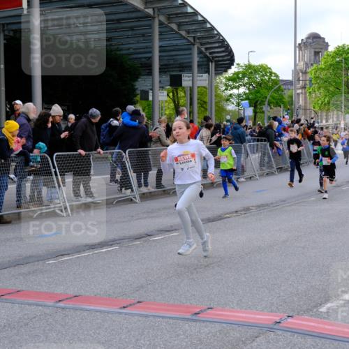25.04.2026 - Das Zehntel Tim E. http://msf.ph/oto/9568337 25.04.2026 08:53:08 Ziel 1041, 1174, 1210, 1213, 1240, 1247, 1429, 1695, 1708, 1711, 1859, 2278, 2282, 2284, 2303, 2452, 2466, 2741, 2787, 3121, 3168, 3231, 3300, 3416, 3430, 3432, 3644, 3651, 3652, 3653, 3996 meine-sportfotos.de