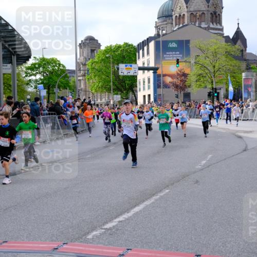 25.04.2026 - Das Zehntel Tim E. http://msf.ph/oto/9568339 25.04.2026 08:53:10 Ziel 1041, 1174, 1187, 1195, 1202, 1210, 1213, 1240, 1247, 1265, 1420, 1429, 1695, 1708, 1711, 1859, 2120, 2279, 2282, 2303, 2322, 2461, 2466, 2787, 3231, 3253, 3300, 3416, 3583, 3618, 3644, 3651, 3652, 3653, 3996 meine-sportfotos.de