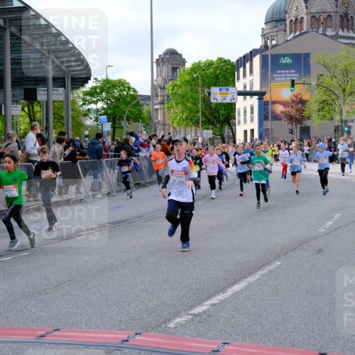 25.04.2026 - Das Zehntel Tim E. http://msf.ph/oto/9568345 25.04.2026 08:53:11 Ziel 1041, 1174, 1187, 1195, 1202, 1210, 1213, 1240, 1247, 1265, 1420, 1429, 1695, 1708, 1711, 1817, 1859, 2120, 2221, 2279, 2282, 2303, 2322, 2461, 2787, 2868, 3231, 3253, 3300, 3416, 3583, 3618, 3644, 3651, 3652, 3653, 3996 meine-sportfotos.de