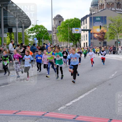 25.04.2026 - Das Zehntel Tim E. http://msf.ph/oto/9568351 25.04.2026 08:53:13 Ziel 1041, 1174, 1187, 1195, 1202, 1207, 1240, 1247, 1265, 1315, 1320, 1420, 1429, 1516, 1695, 1708, 1711, 1817, 2120, 2221, 2279, 2282, 2303, 2322, 2332, 2335, 2461, 2865, 2868, 3231, 3253, 3416, 3583, 3618 meine-sportfotos.de