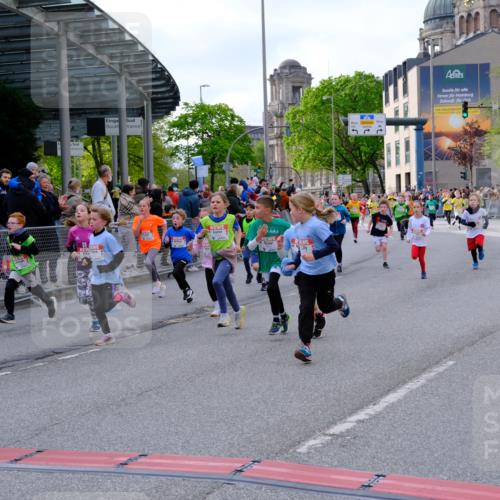 25.04.2026 - Das Zehntel Tim E. http://msf.ph/oto/9568354 25.04.2026 08:53:13 Ziel 1041, 1174, 1187, 1195, 1202, 1207, 1240, 1247, 1265, 1315, 1320, 1420, 1429, 1516, 1695, 1708, 1711, 1817, 2120, 2221, 2279, 2282, 2303, 2322, 2332, 2335, 2461, 2865, 2868, 3231, 3253, 3416, 3583, 3618 meine-sportfotos.de