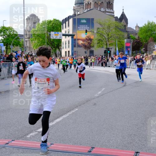 25.04.2026 - Das Zehntel Tim E. http://msf.ph/oto/9568360 25.04.2026 08:53:14 Ziel 1041, 1174, 1187, 1195, 1202, 1207, 1240, 1247, 1265, 1315, 1320, 1420, 1429, 1516, 1695, 1708, 1711, 1817, 2120, 2221, 2279, 2303, 2322, 2332, 2335, 2461, 2865, 2868, 3231, 3253, 3416, 3583, 3618 meine-sportfotos.de