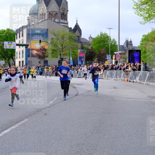 25.04.2026 - Das Zehntel Tim E. http://msf.ph/oto/9568362 25.04.2026 08:53:15 Ziel 1041, 1187, 1195, 1202, 1207, 1247, 1265, 1315, 1320, 1356, 1420, 1516, 1695, 1708, 1711, 1817, 2120, 2221, 2279, 2303, 2322, 2332, 2335, 2461, 2865, 2868, 3231, 3253, 3307, 3416, 3583, 3618 meine-sportfotos.de