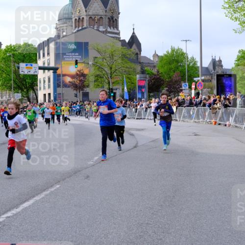 25.04.2026 - Das Zehntel Tim E. http://msf.ph/oto/9568365 25.04.2026 08:53:15 Ziel 1041, 1187, 1195, 1202, 1207, 1247, 1265, 1315, 1320, 1356, 1420, 1516, 1695, 1708, 1711, 1817, 2120, 2221, 2279, 2303, 2322, 2332, 2335, 2461, 2865, 2868, 3231, 3253, 3307, 3416, 3583, 3618 meine-sportfotos.de