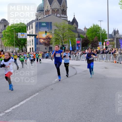 25.04.2026 - Das Zehntel Tim E. http://msf.ph/oto/9568367 25.04.2026 08:53:16 Ziel 1041, 1187, 1195, 1202, 1207, 1247, 1265, 1315, 1320, 1356, 1420, 1516, 1695, 1708, 1711, 1817, 2120, 2221, 2279, 2322, 2332, 2335, 2461, 2865, 2868, 3231, 3253, 3307, 3416, 3501, 3539, 3583, 3618 meine-sportfotos.de