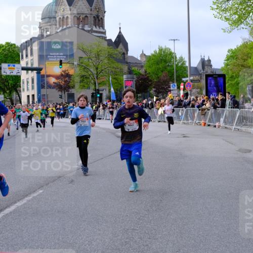 25.04.2026 - Das Zehntel Tim E. http://msf.ph/oto/9568373 25.04.2026 08:53:17 Ziel 1180, 1187, 1195, 1202, 1207, 1247, 1265, 1315, 1320, 1356, 1420, 1516, 1569, 1695, 1708, 1711, 1817, 2118, 2120, 2221, 2279, 2322, 2332, 2335, 2442, 2461, 2469, 2865, 2868, 3231, 3253, 3307, 3416, 3501, 3539, 3583, 3618 meine-sportfotos.de